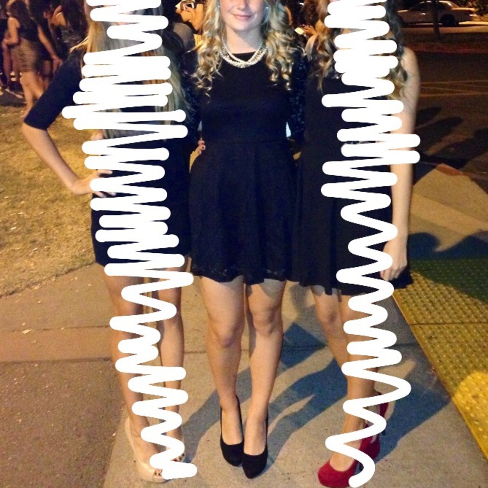 Long-sleeved dress